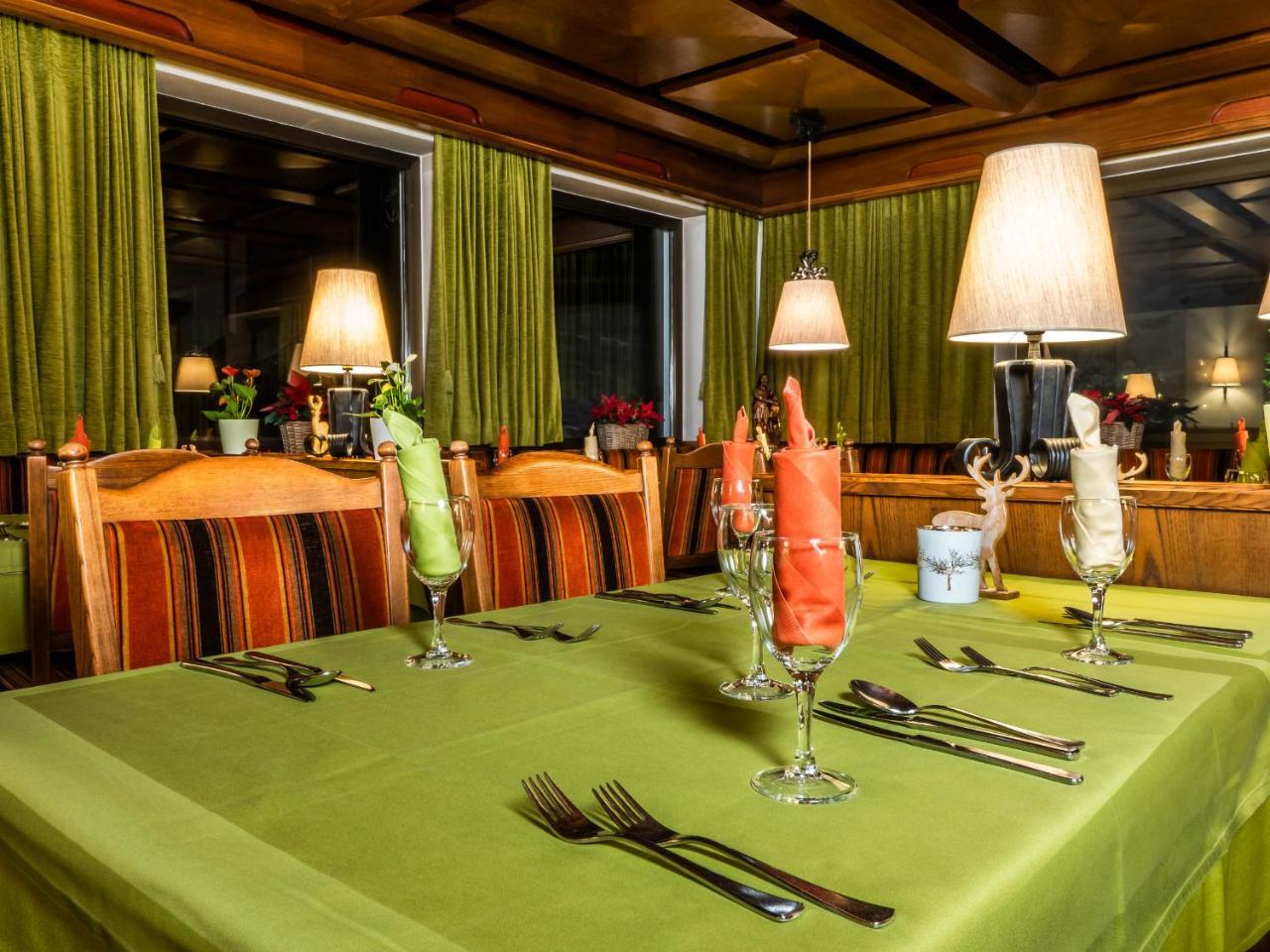 Hotel Pontives Ortisei Exterior photo
