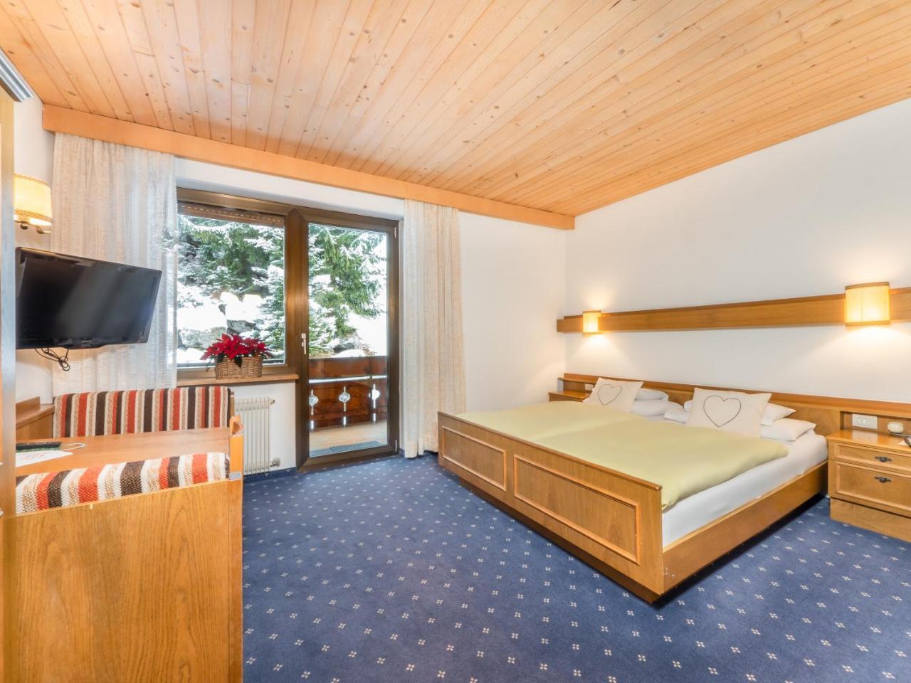 Hotel Pontives Ortisei Exterior photo